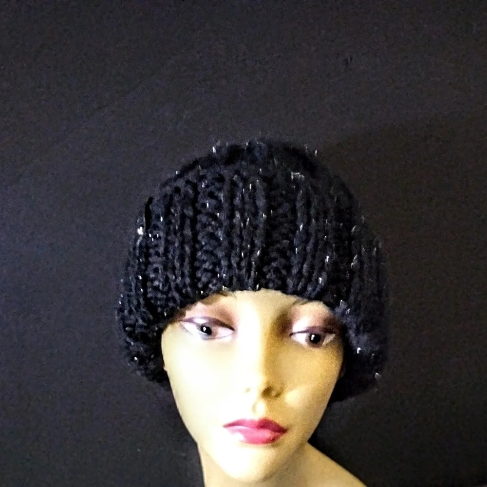 NWT Cashmere Blend Unisex Beanie With A Little Bling!